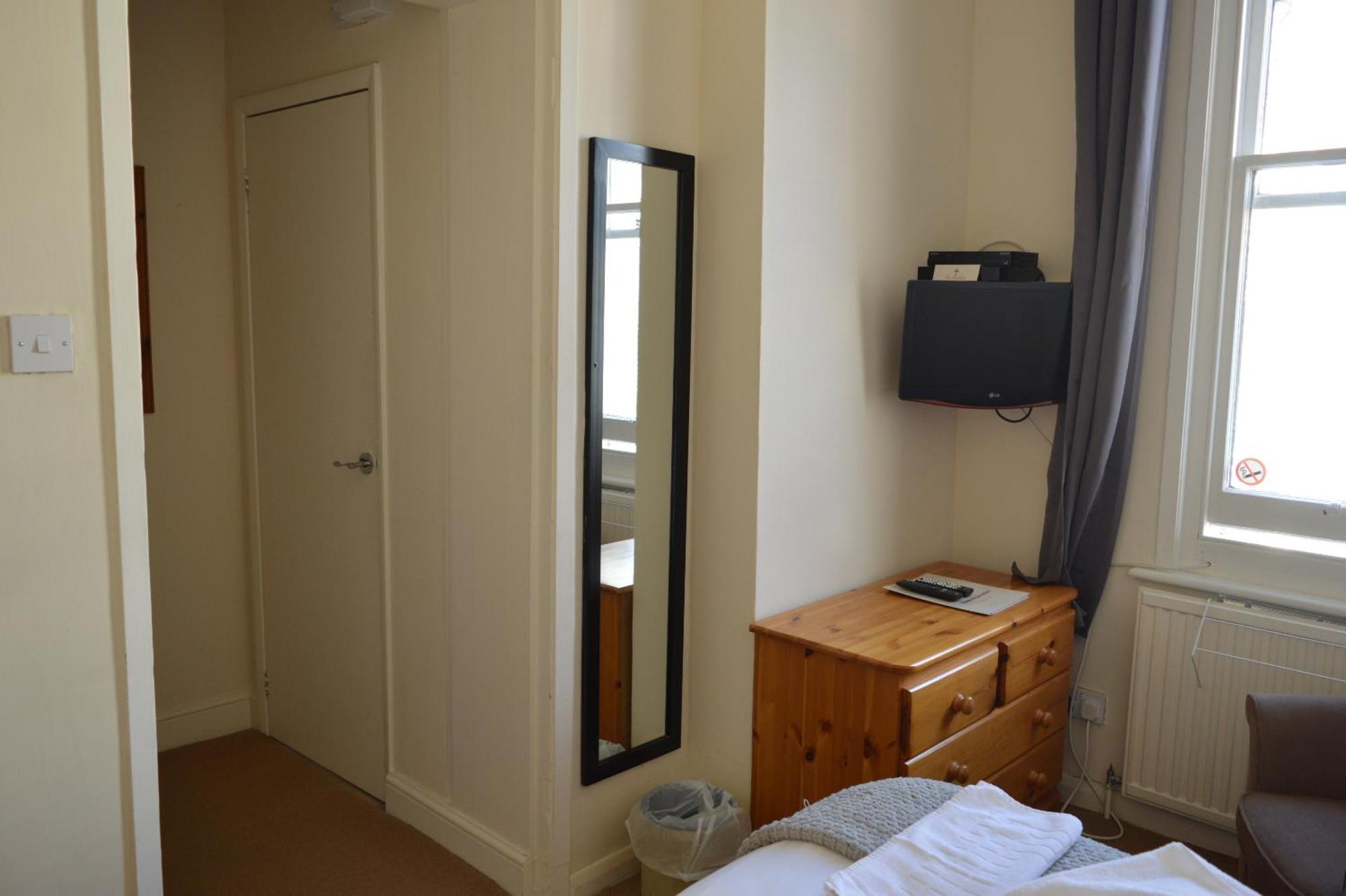 The Sheldon B&B - Free Private Parking Tournoi d'Tournoi d'Eastbourne Extérieur photo
